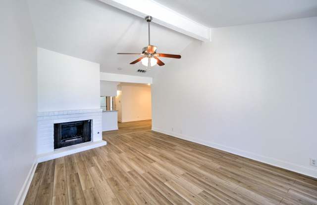 Spacious 2-Bed Duplex with Private Backyard and Garage! - 109 Hoxsie Court, Folsom, CA 95630