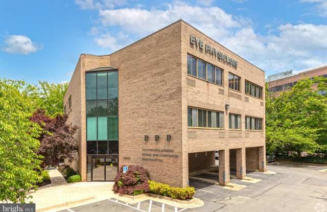 3031 JAVIER Road unit: 100 photos photos