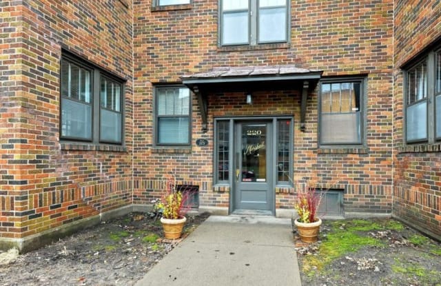 220 Marshall Ave Apt 5 - 220 Marshall Avenue, St. Paul, MN 55102