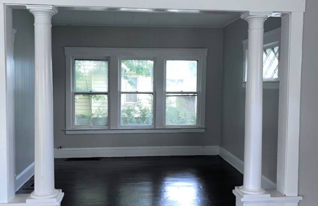 Charming 3-Bedroom Property in Prime Location Gallery 4