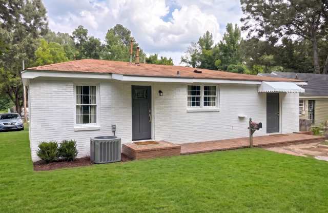Freshly Renovated 3-Bedroom Home in Memphis | Available Now Gallery 1