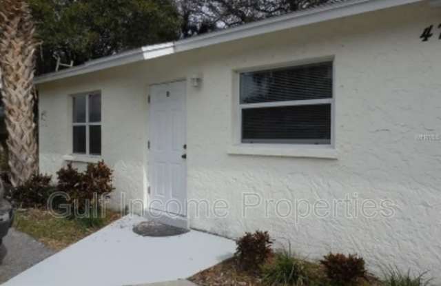 4705 27th Street West - A photos photos
