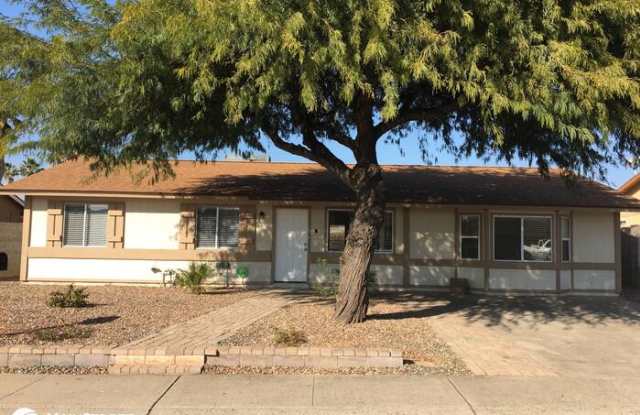 102 West Topeka Drive - 102 West Topeka Drive, Phoenix, AZ 85027
