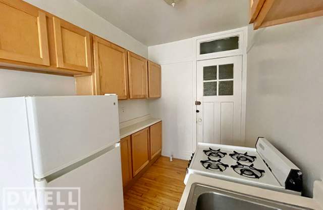 6526 N Lakewood Ave photos photos