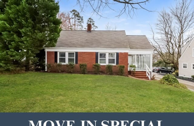 2403 West Friendly Avenue - 2403 West Friendly Avenue, Greensboro, NC 27403