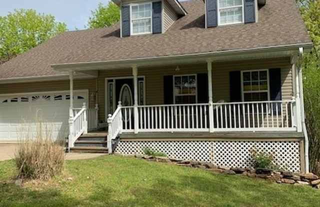Furnished 4 Bedroom 3 Bath House in Kimberling City, MO with 2 car garage-Seasonal Lake View photos photos