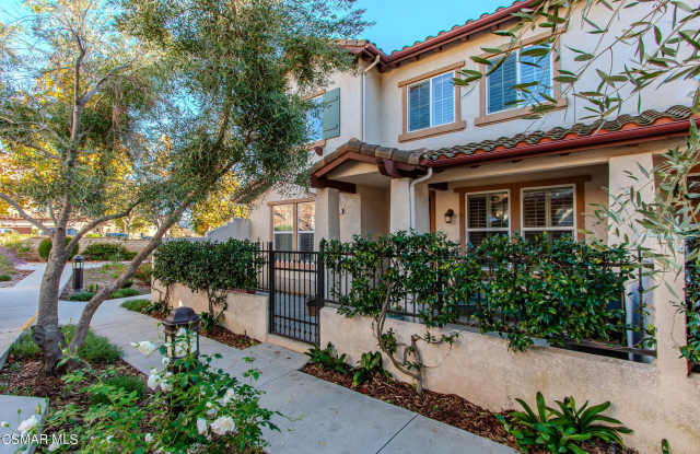 264 Via Antonio - 264 Via Antonio, Thousand Oaks, CA 91320