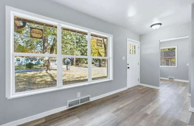1020 Northlawn Avenue Gallery 3
