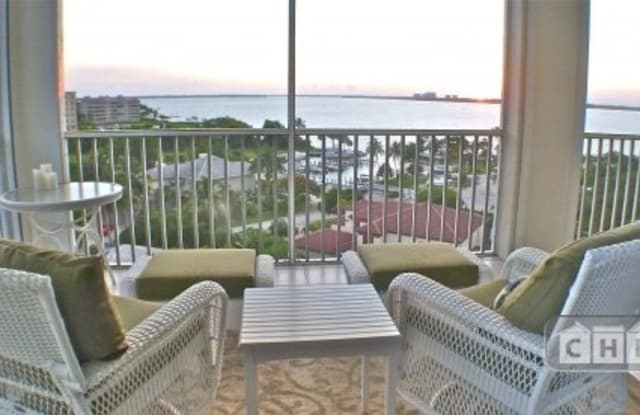 10698 Laguna Drive - 10698 Laguna Plains Drive, Riverview, FL 33578