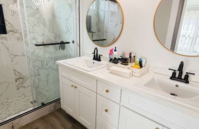 13979 Green Vista Drive Gallery 2