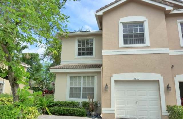 12462 SW 44th Ct Gallery 2