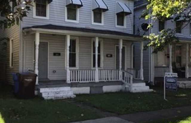 Spacious 2 bedroom duplex photos photos