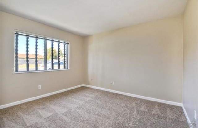 12116 Rancho Bernardo Road Gallery 4