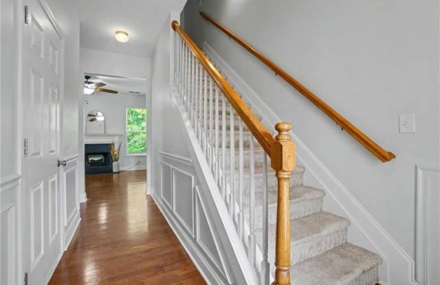 219 Stone Park Drive Gallery 3