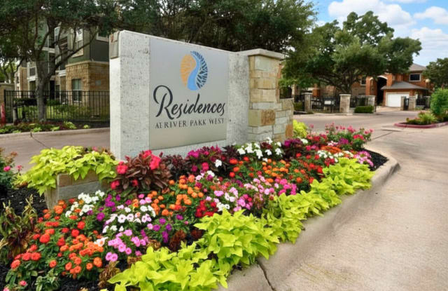Residences at  Riverpark West Gallery 2