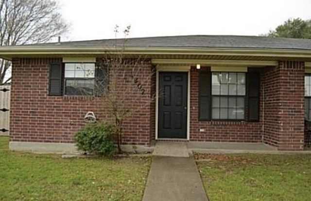 AUGUST 2026 PRE-LEASE! Charming 3 Bed, 2 Bath Duplex in Great Location! - 1905 Woodsman Drive, College Station, TX 77840