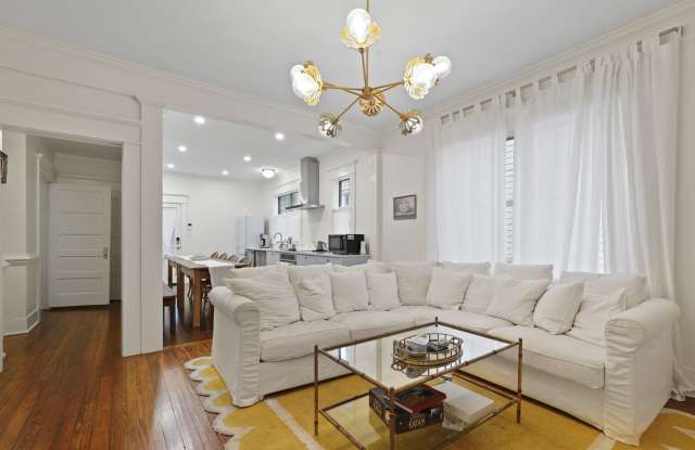 211 W 40th St photos photos