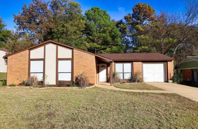 232 Pinewood Drive photos photos