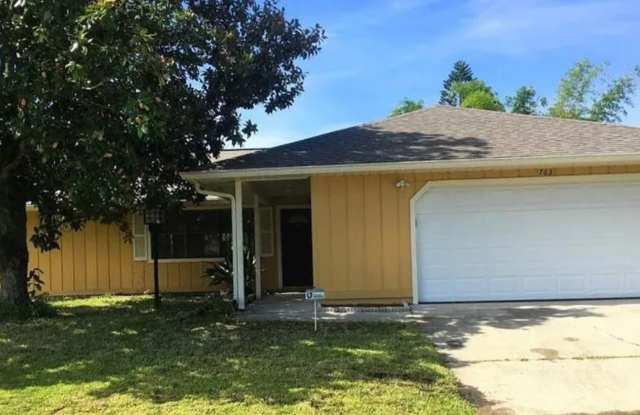 3-Bedroom, 2-Bath Home for Rent in Kissimmee Gallery 1