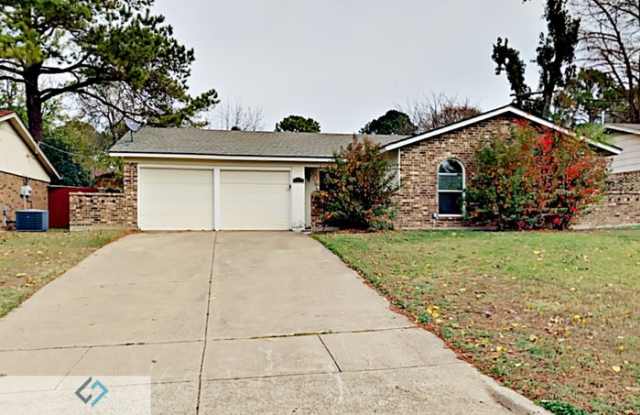 2507 Bent Tree Lane - 2507 Bent Tree Lane, Arlington, TX 76016