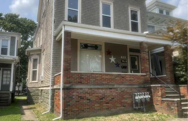 423 N Front St Gallery 1