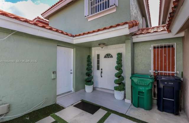 1021 SW 104th Ct - 1021 Southwest 104th Court, University Park, FL 33174