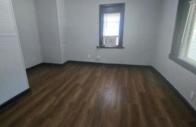 2621 Askew Avenue photos photos