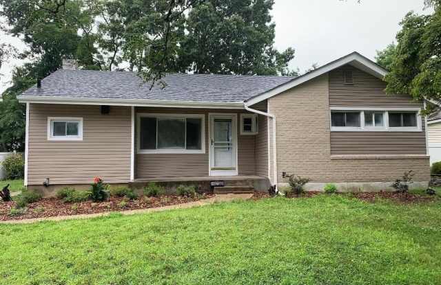 402 Leslie Lane - 402 Leslie Lane, Uniondale, NY 11553