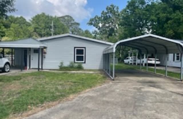 1007 Anderson Drive - 1007 Anderson Drive, Leesville, LA 71446