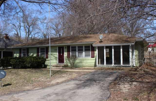 6410 Roswell Avenue - 6410 Roswell Avenue, Kansas City, KS 66104