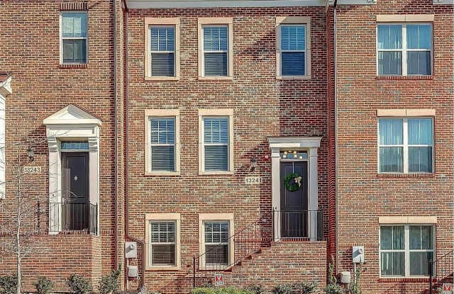 13241 TIVOLI LAKE Boulevard Gallery 1