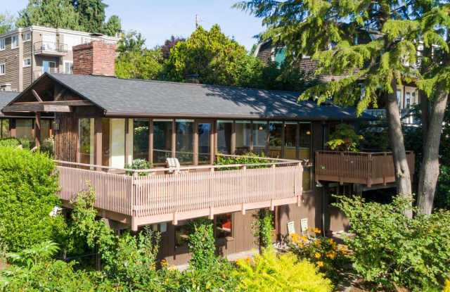 4Bd/2.75Ba Seattle House photos photos