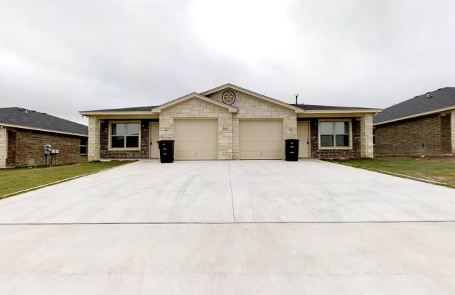 FREE JANUARY RENT!!! ONLY $1,395!!!! - 4208 Ivory Lane, Killeen, TX 76549