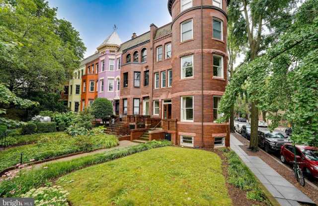 1938 BILTMORE Street NW Gallery 2