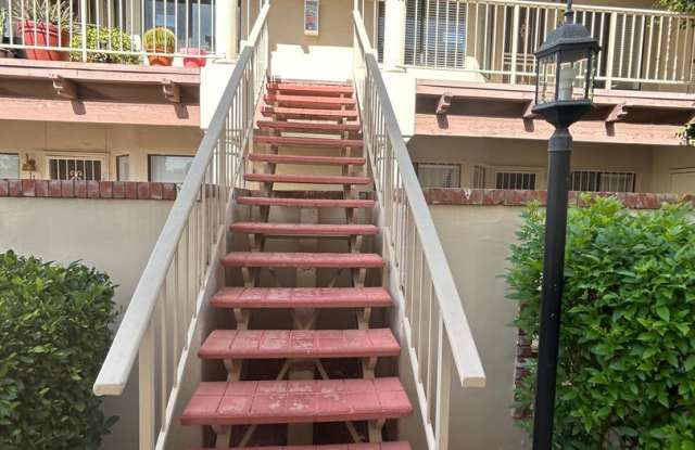 Spacious 2 Bedroom, 2 Bathroom Condo Gallery 4