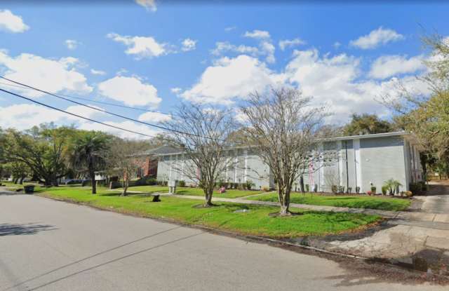 Spacious 1Bed/ 1Bath in Riverside ** Downstairs Unit  Water Included ** photos photos