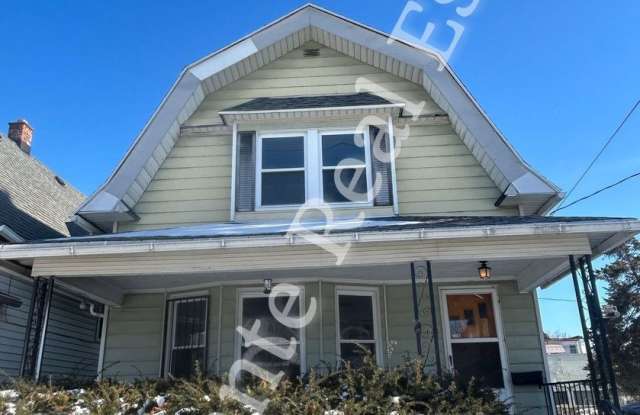 Spacious 3 Bedroom Home for Rent in East Toledo photos photos