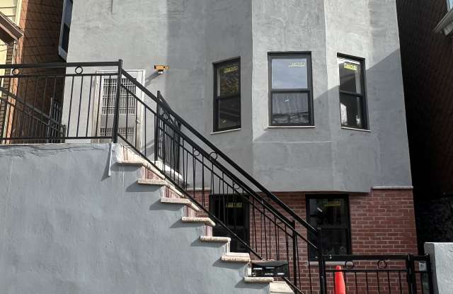 1828 Hunt Ave - 1828 Hunt Avenue, Bronx, NY 10462