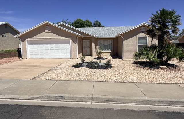 Charming 3-BR Home in Cimarron at Red Cliffs photos photos