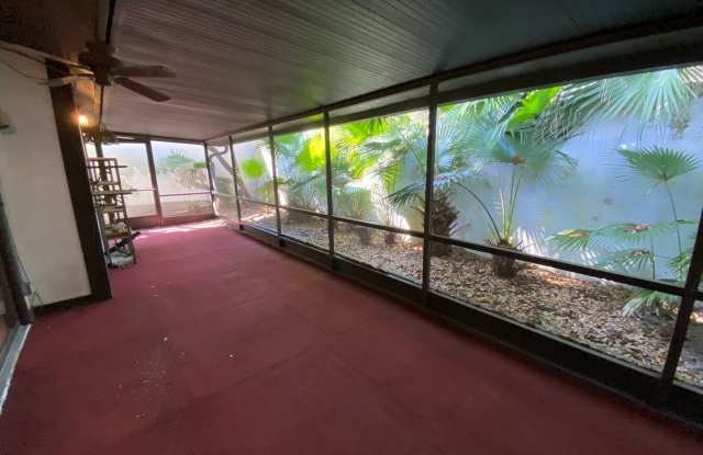 9210 Spyglass Gallery 2