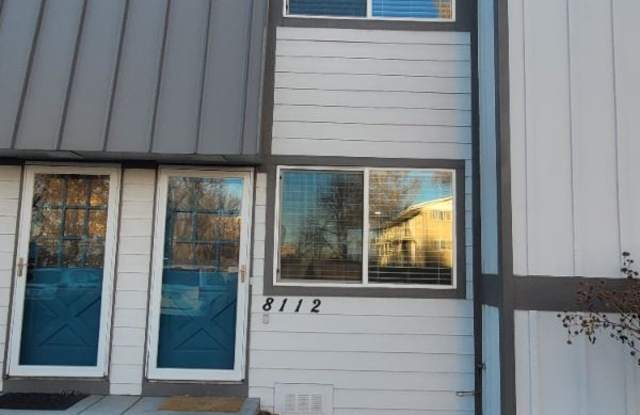 8112 W 54th Pl Gallery 2