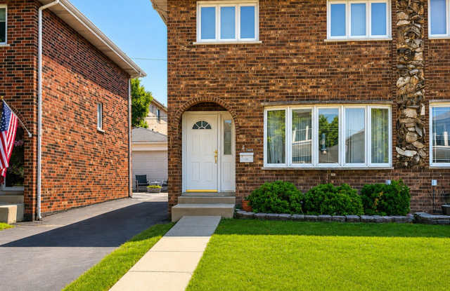 3633 N Pacific Avenue photos photos