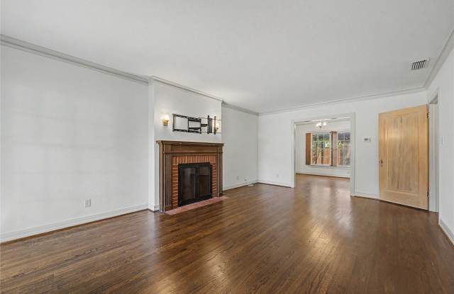 6047 Martel Avenue Gallery 3