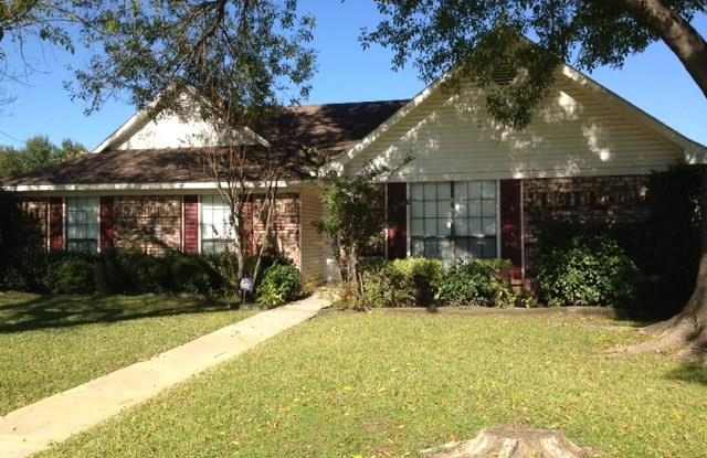 1545 SPRINGAIRE Lane Gallery 4