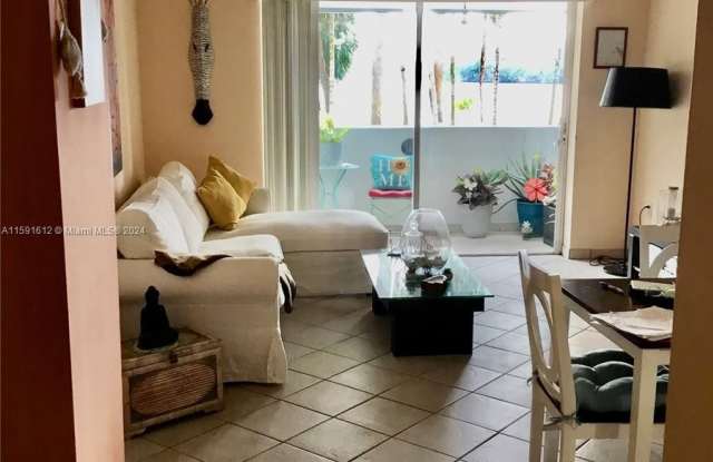 500 Bayview Dr photos photos