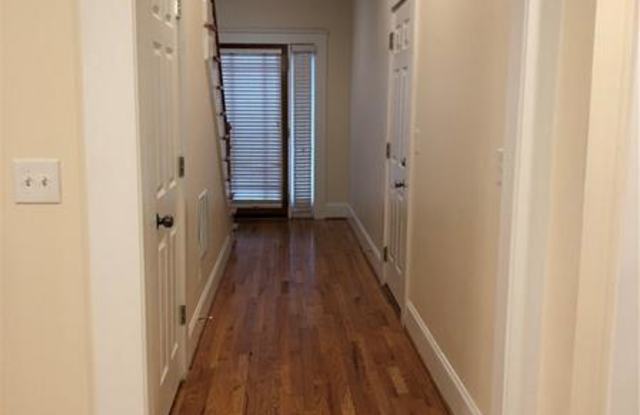 1916 Timberwood Trace Gallery 3