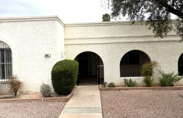 Spacious Eastside townhome with Community Pool photos photos