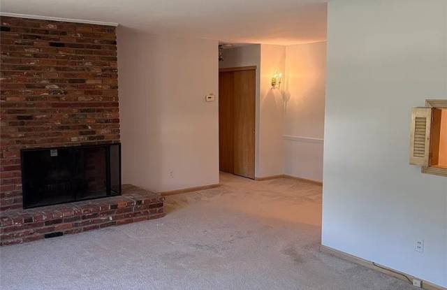 7010 Carriage Hill Drive Gallery 2