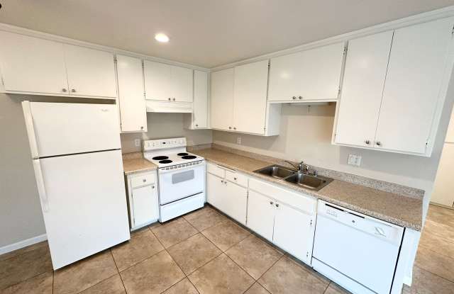 9906 Buena Vista Drive - A Gallery 3