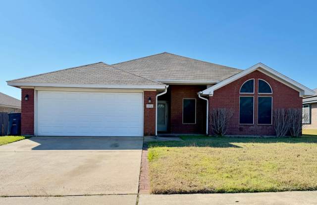 2202 Amethyst Dr. - Call LONGHORN PROPERTIES @ 254-526-0382 FOR DETAILS **ASK ABOUT OUR MOVE IN SPECIALS** photos photos